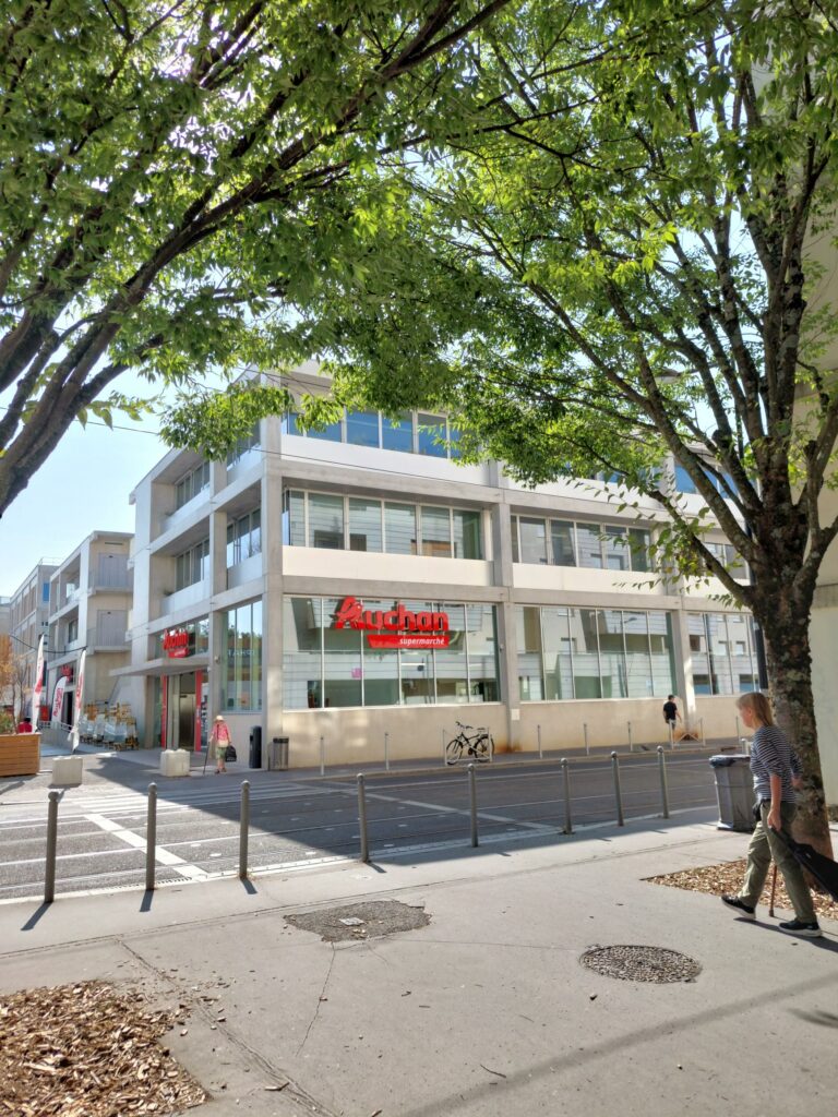 AUCHAN LOIN